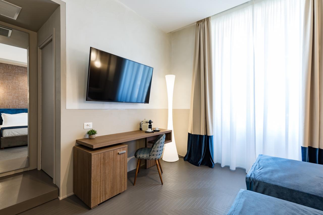 A World Aparts - Barberini Boutique 2* Rom