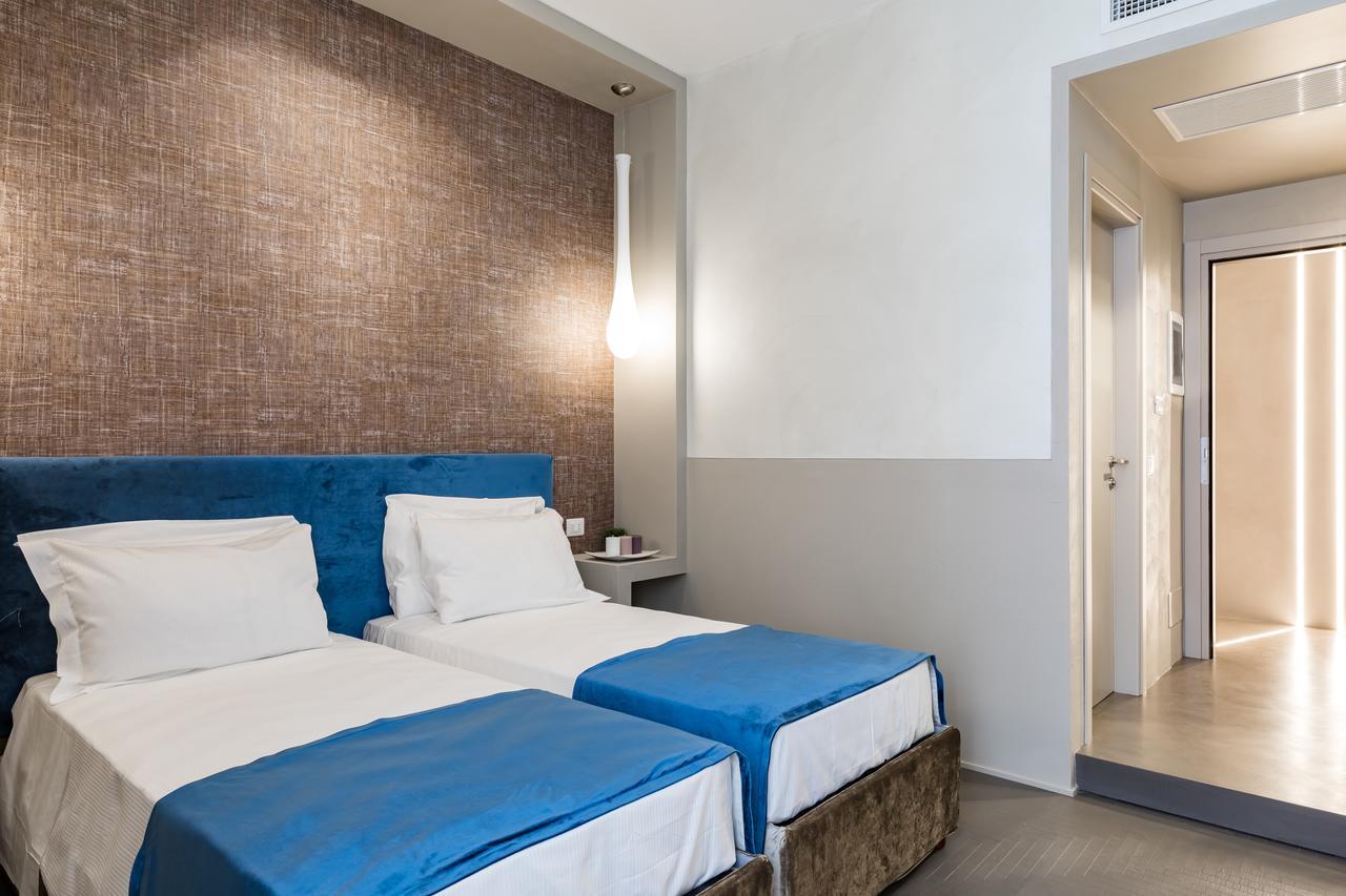 A World Aparts - Barberini Boutique 2* Rom